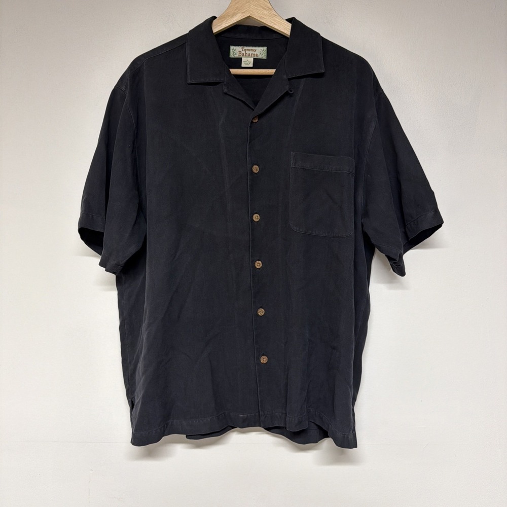 Tommy Bahama Shirt Mens Medium Short Sleeve Button Down Black 100% Silk Casual